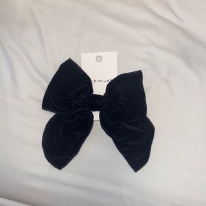 Jamie and Jack navy blue velvet bow